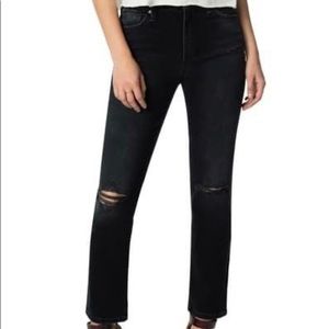 NWT Joe’s Jeans The Milla Distressed Crop Jean